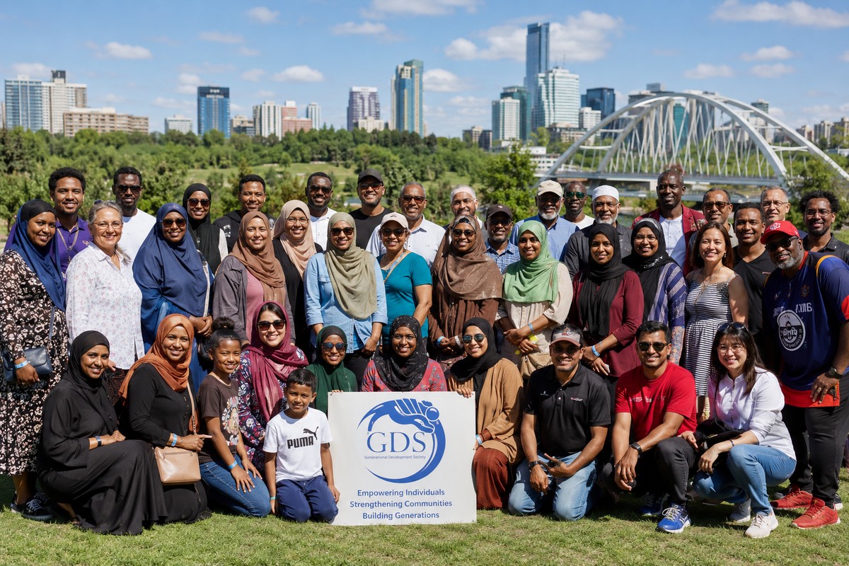 Large diverse GDS community group photo in Edmonton